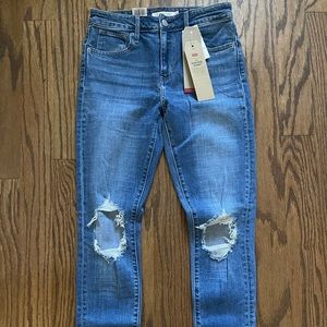 Levi’s High Rise Distressed Skinny Jeans